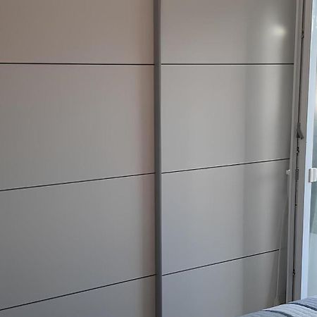 Apartment Puntamika Villa De Rosa - Ground Floor Zadar Extérieur photo